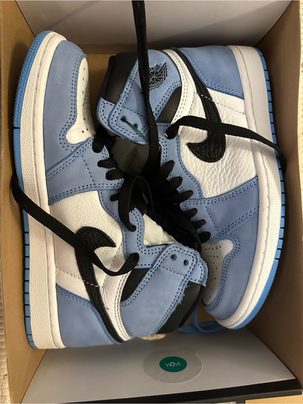Nike Air Jordan 1 Retro High OG University Blue